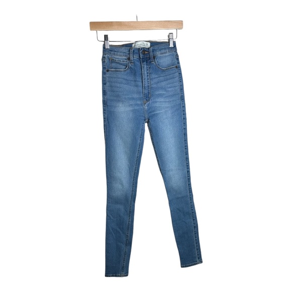 Abercrombie & Fitch Denim - Abercrombie & Fitch Ultra High Rise Blue Denim Jeans‎